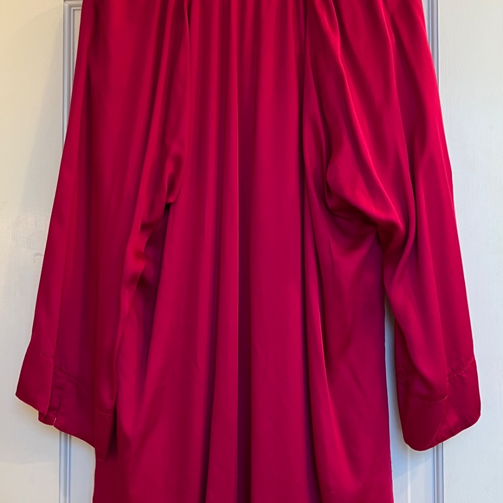 Rock Flower Paper Magenta Tunic, size large, great for Valentine's Day! - Picture 3 of 9